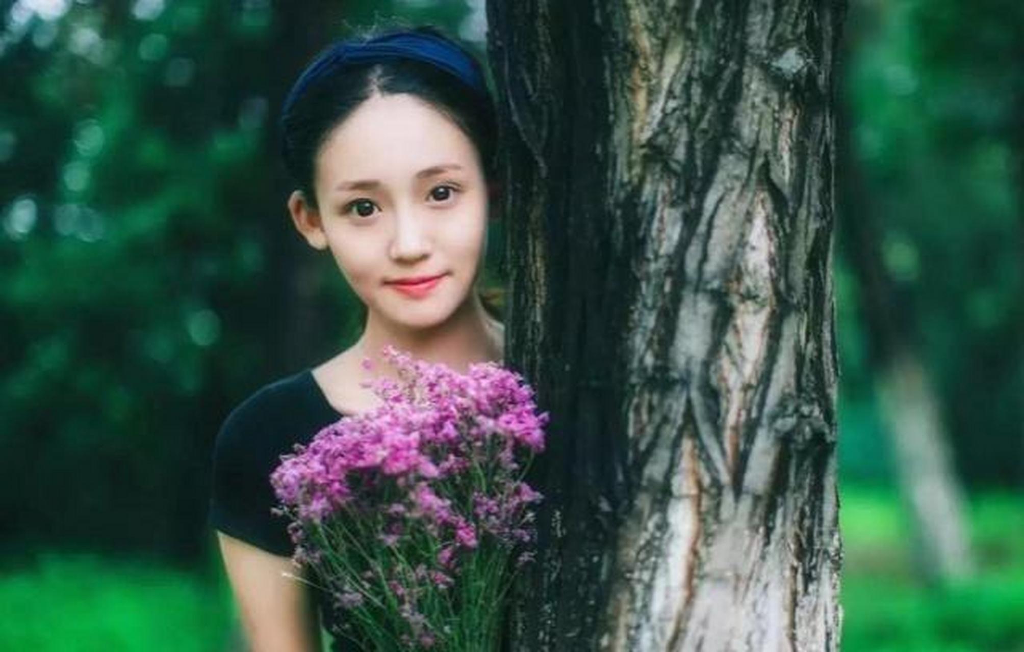 gif创作人# 绿地女主张雨婷爆出写真照,难怪陈军看上读大二的她,纹滗