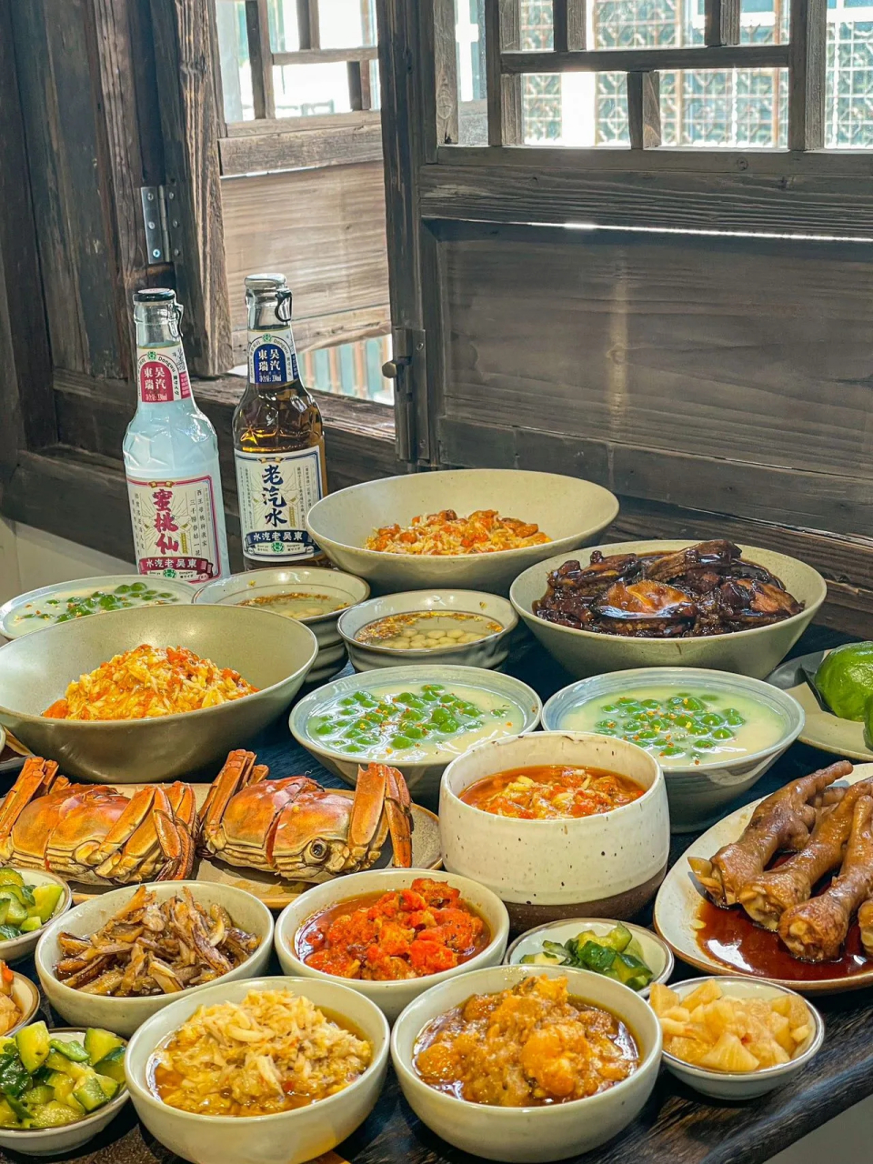 苏州朋友请吃饭满满一大桌真好吃