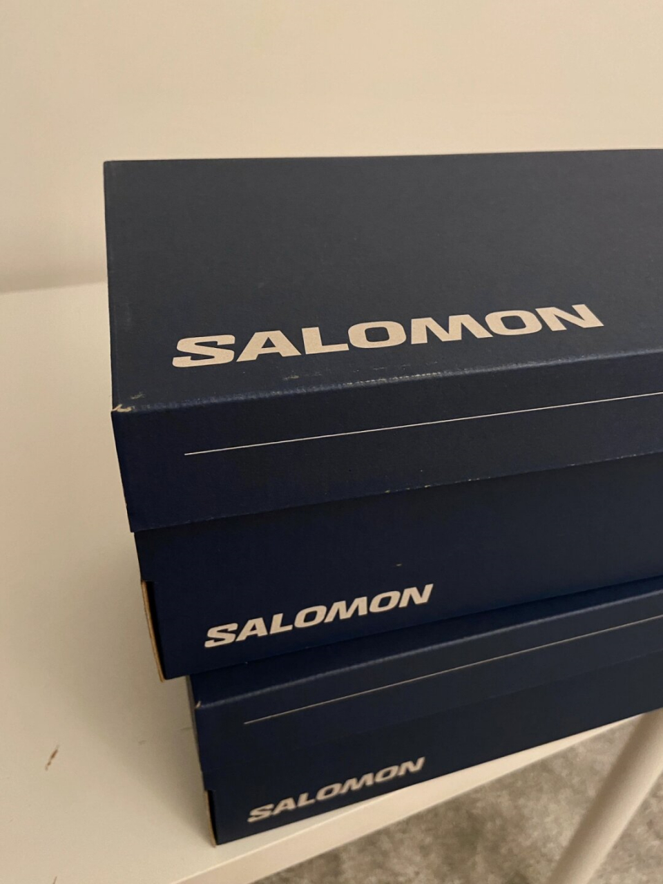 终于,在前几天,他们公布了这款鞋子的上市信息,我立即在slam jam下单