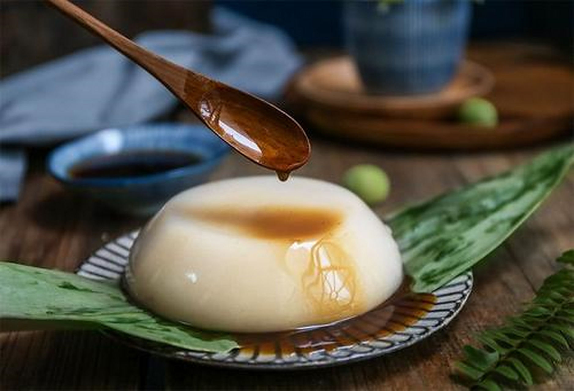 凉糕是四川宜宾的一款特色小吃,其用纯大米制作的凉糕与普通大米制作