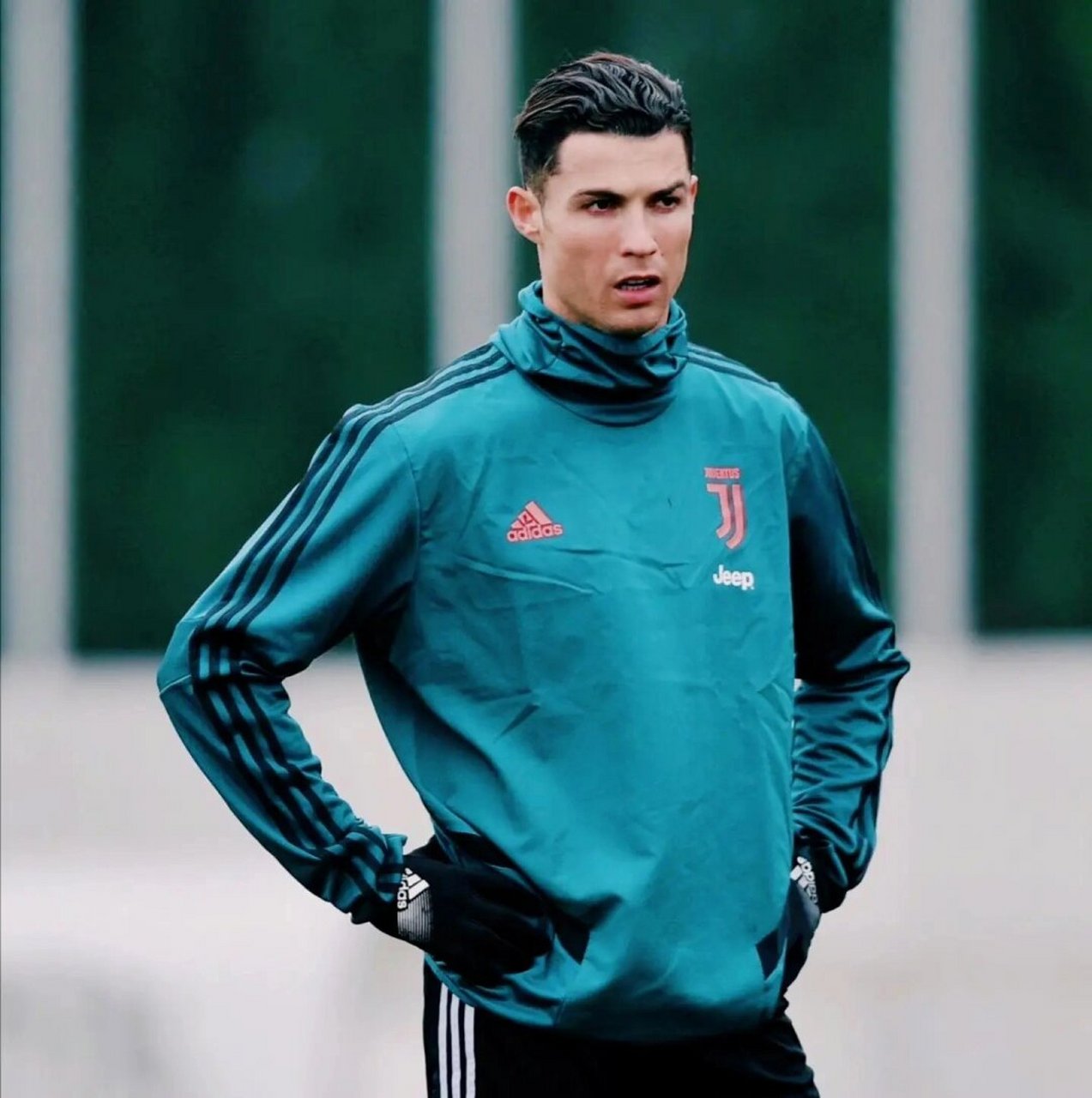 总裁c罗 足坛帅哥篇  个人信息  姓名:克里斯蒂亚诺·罗纳尔多  出生