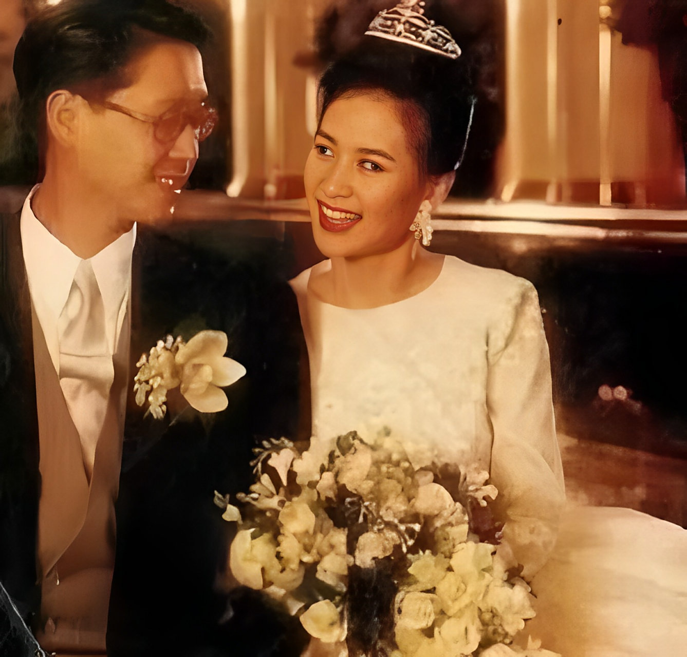 何超琼嫁给许晋亨痛苦吗?