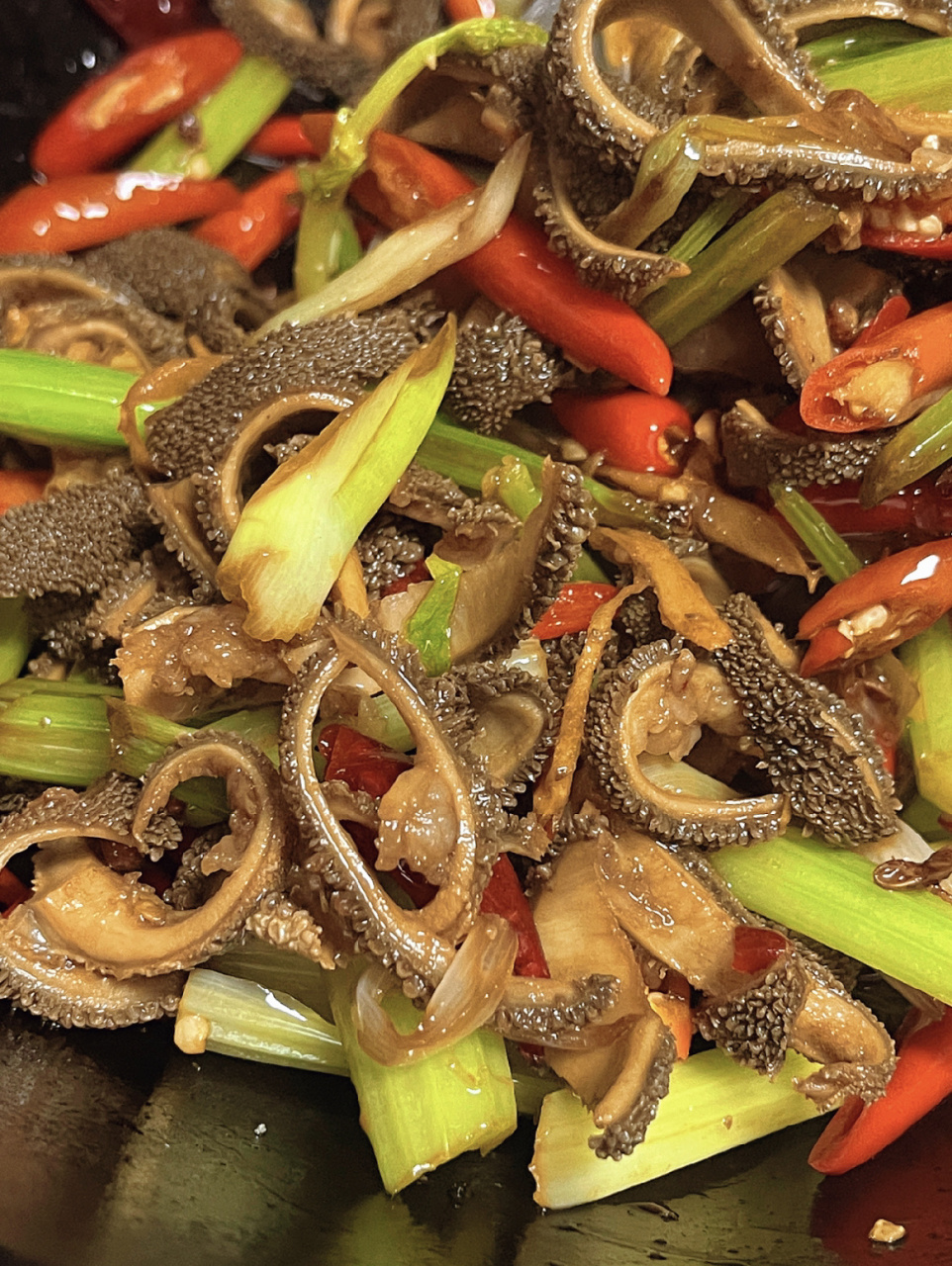 简单又好吃的家常菜,爆炒羊肚 又辣又香好吃到无法拒绝,经常去的一家