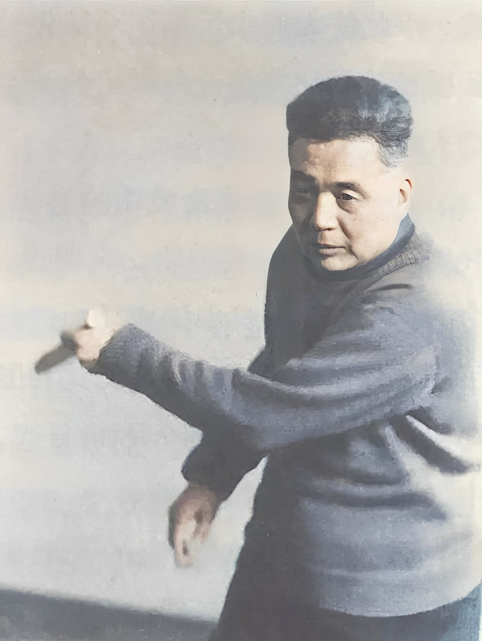 这是上个世纪80年代,邓稼先先生罕见的留影.