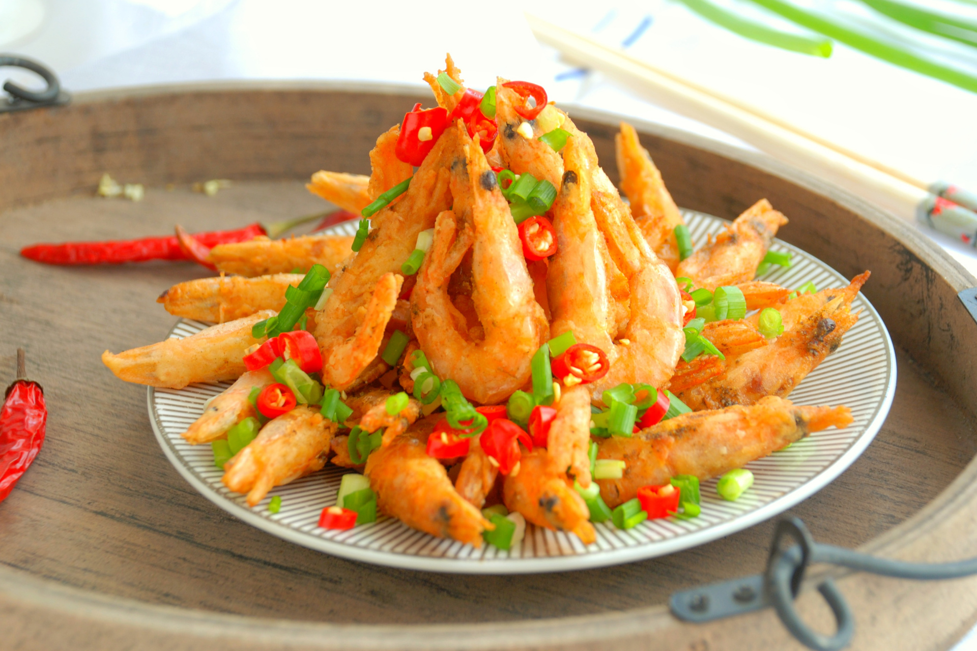 炸个椒盐大虾,油酥又香,太好吃了,快尝尝呗#我是本地分享家# #城市