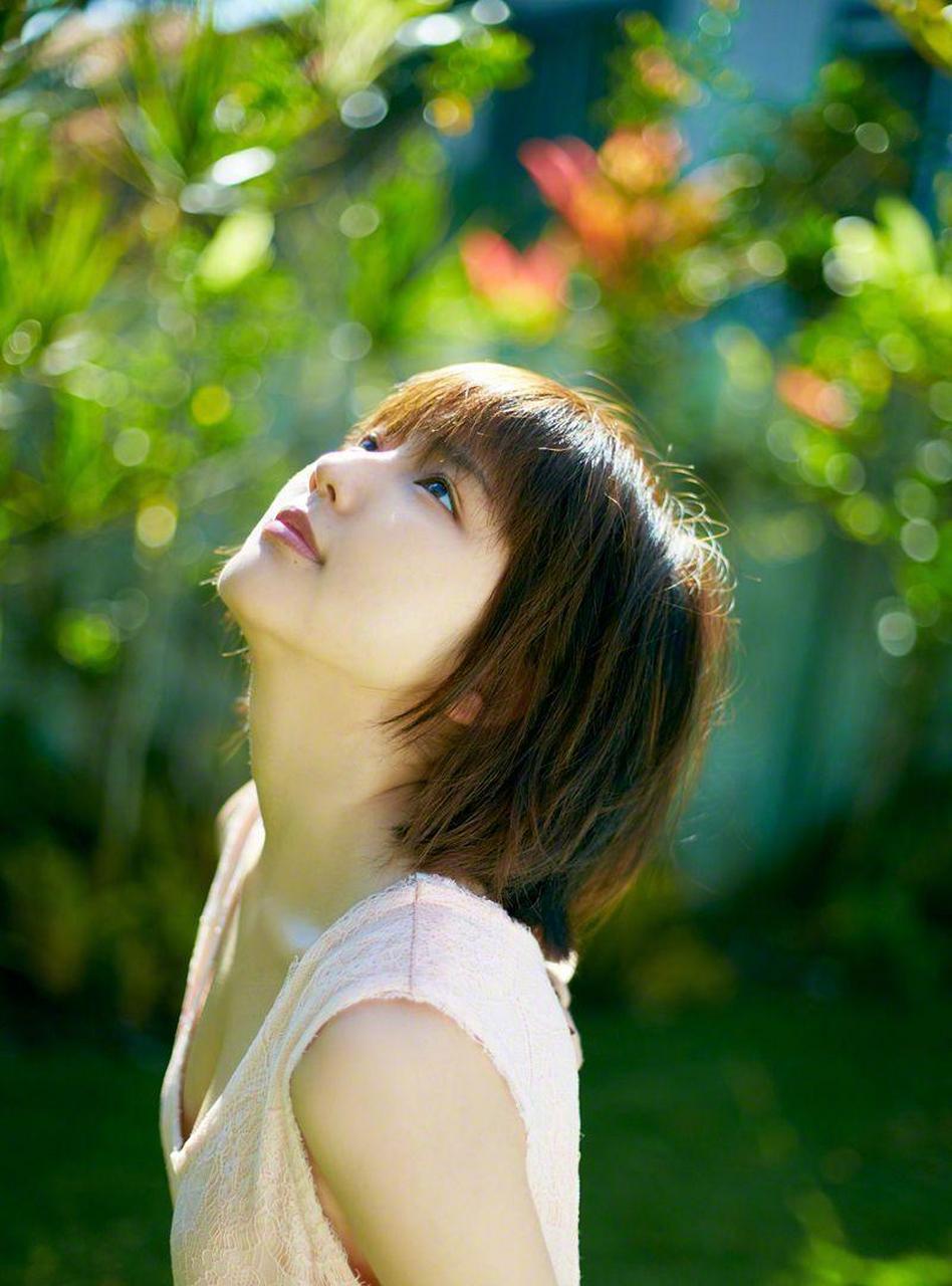 日本少女真野惠里菜,清新风格唯美写真.