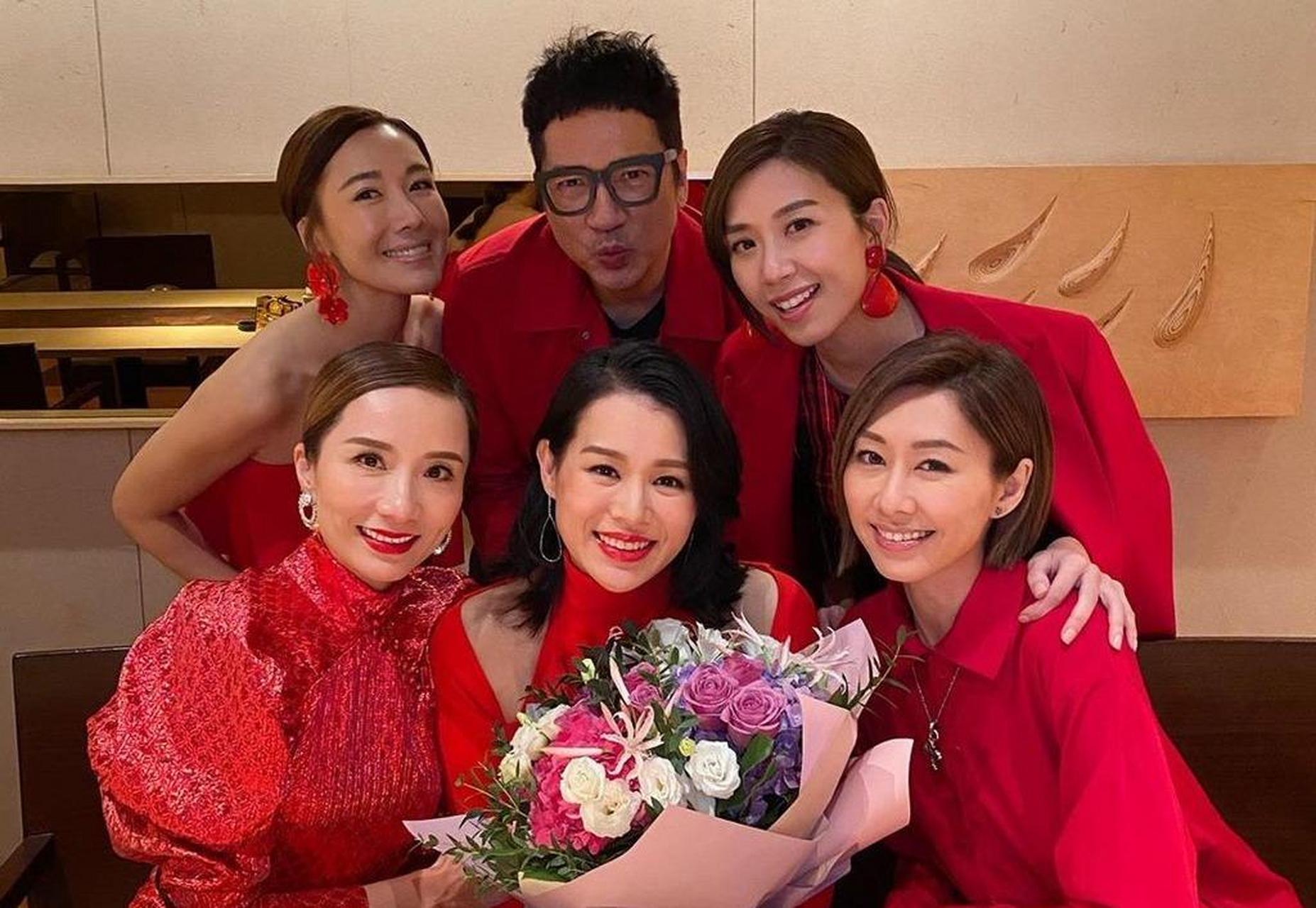 单立文胡蓓蔚庆结婚13周年 娱乐圈中的模范夫妻胡蓓蔚(豹嫂)与单立文