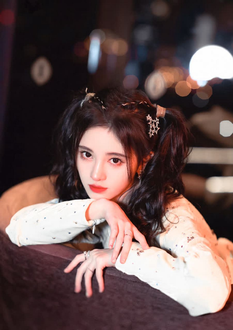 鞠婧祎马尾辫#[得意]