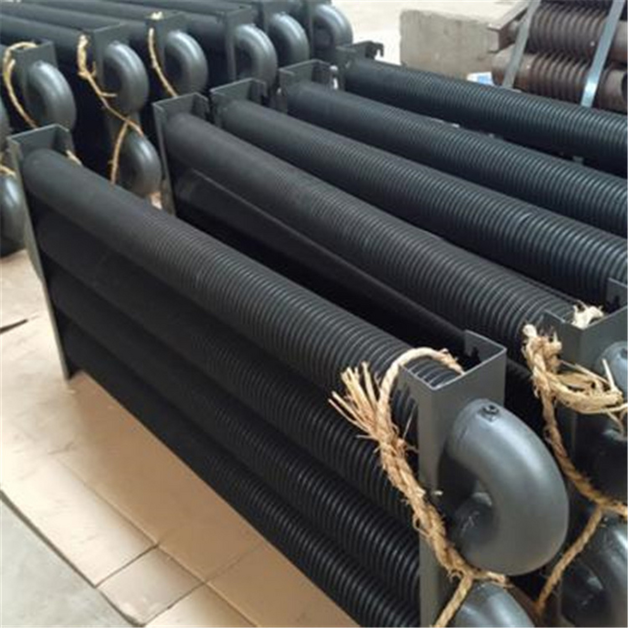 蒸汽散热器 钢管铝翅片管散热器 [中国加油]蒸汽散热器中的钢管铝翅片