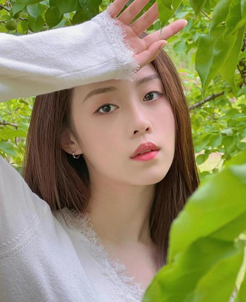 王珮寒,柔情靓丽的重庆美女,甜美俏皮的形象,让人心动