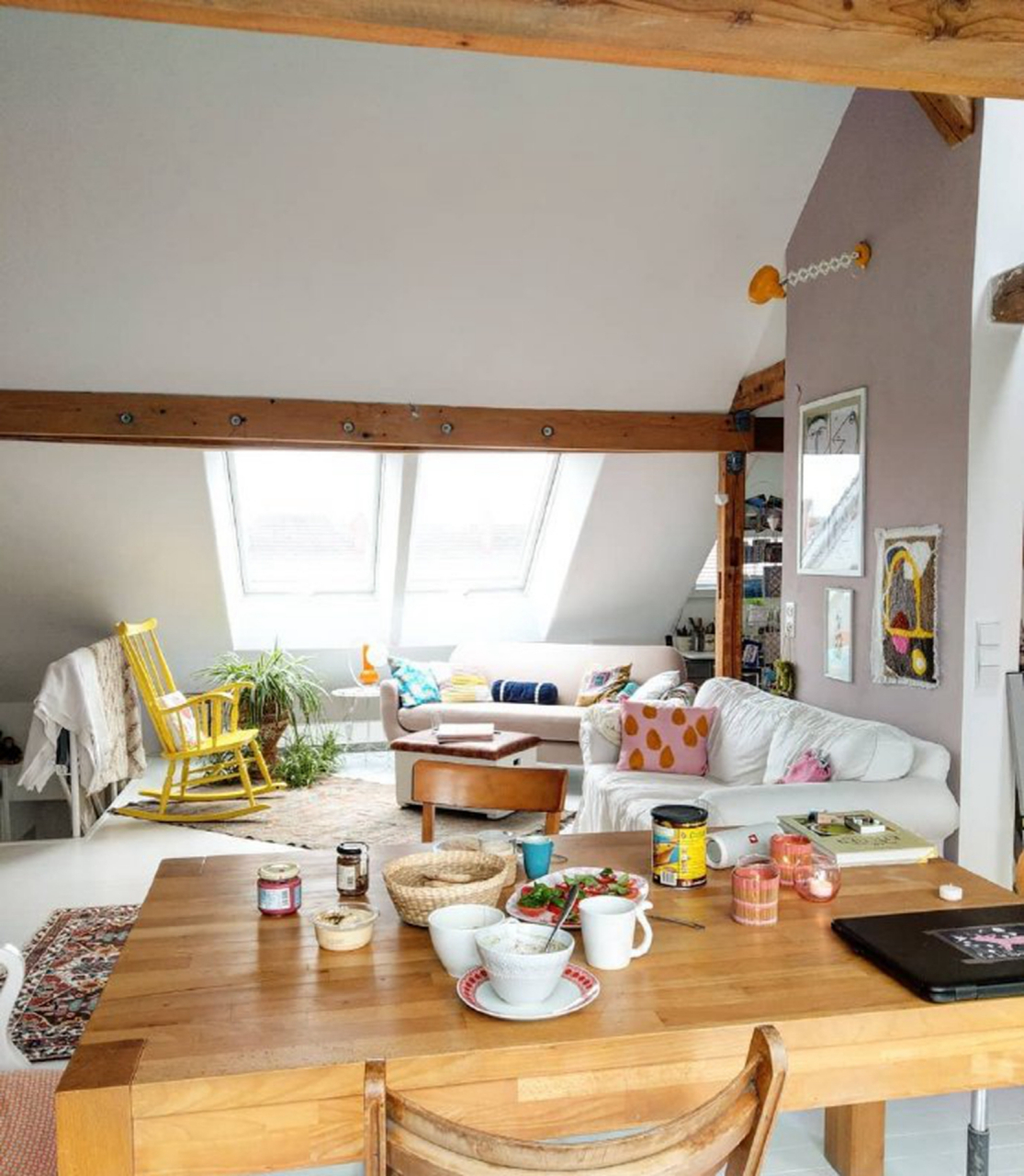 渐吹渐起,恰似春云.——蒋春霖《柳梢青》