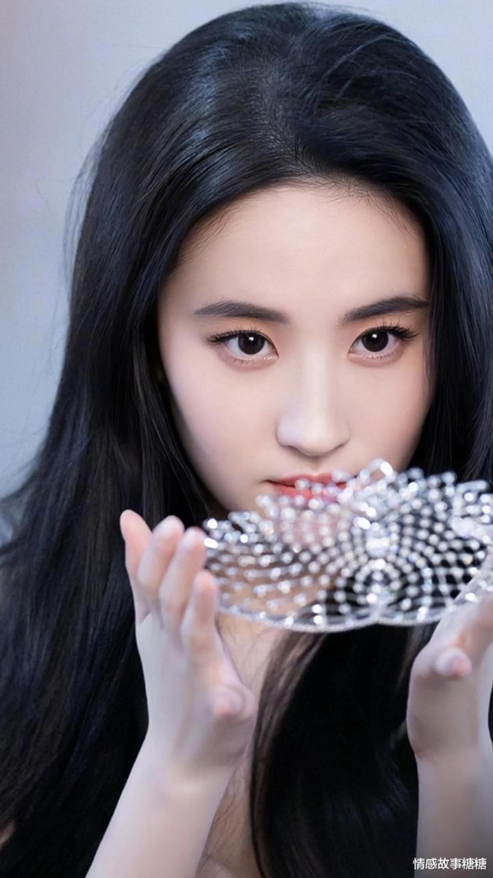 神仙姐姐刘亦菲唯美写真:高贵典雅,倾国倾城