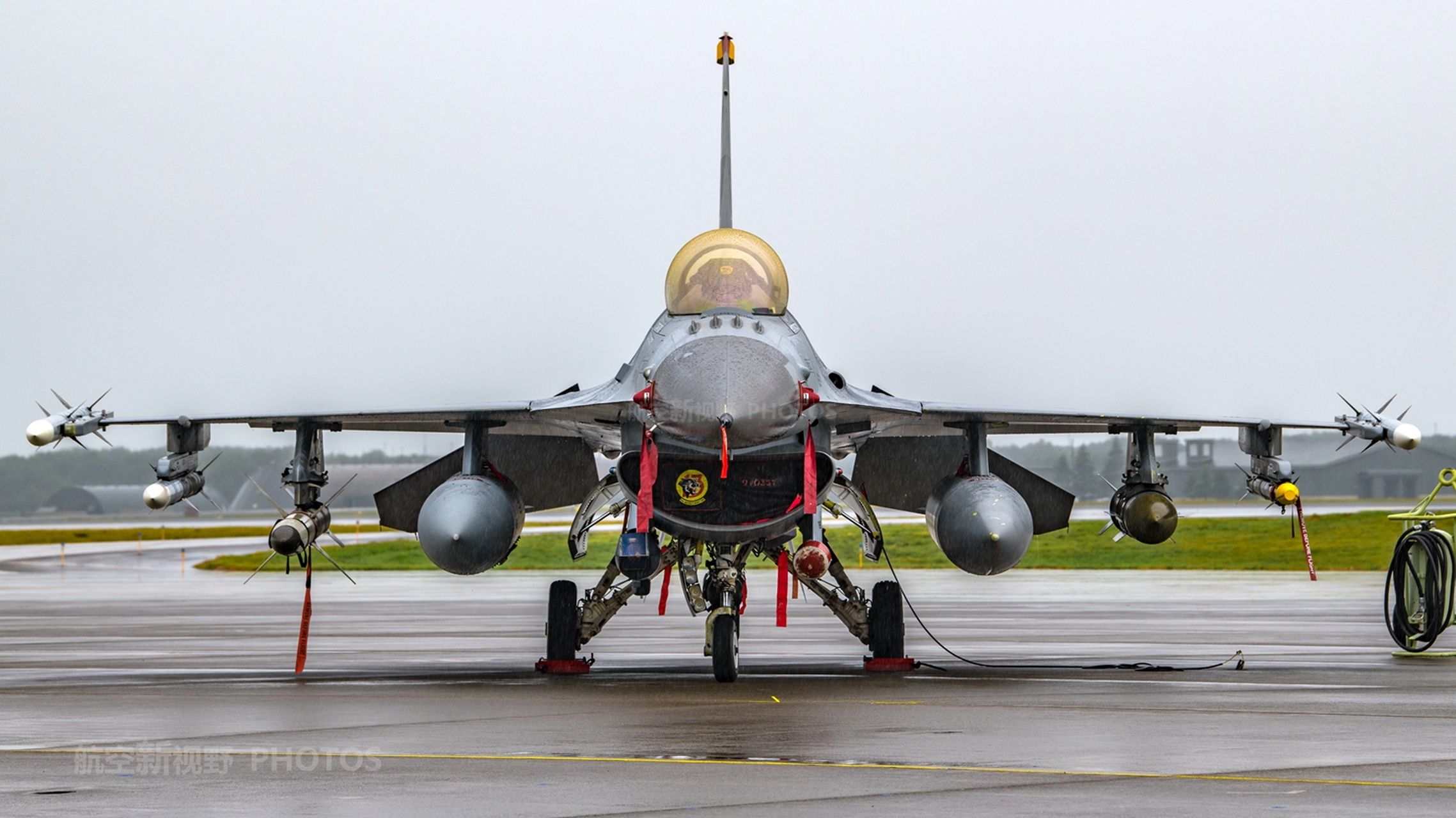 美国空军f-16c block40战斗机和f-16c block50战斗机,目前全球多国和