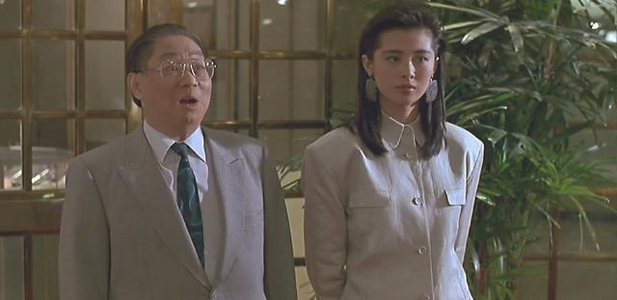 标错参的意思便是绑错票,讲述了洪金宝和钟镇涛饰演的绑匪绑错人质而