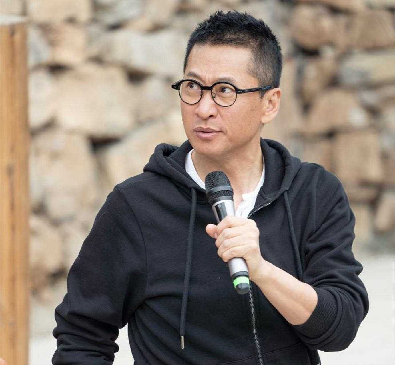 前段时间,有女网友爆料称"自己因为不愿吃避孕药被周杰抛弃",引起