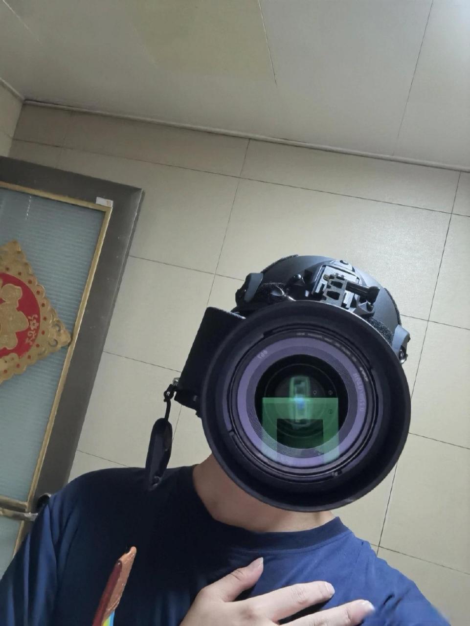 今年20终于在头上长出来摄像机了