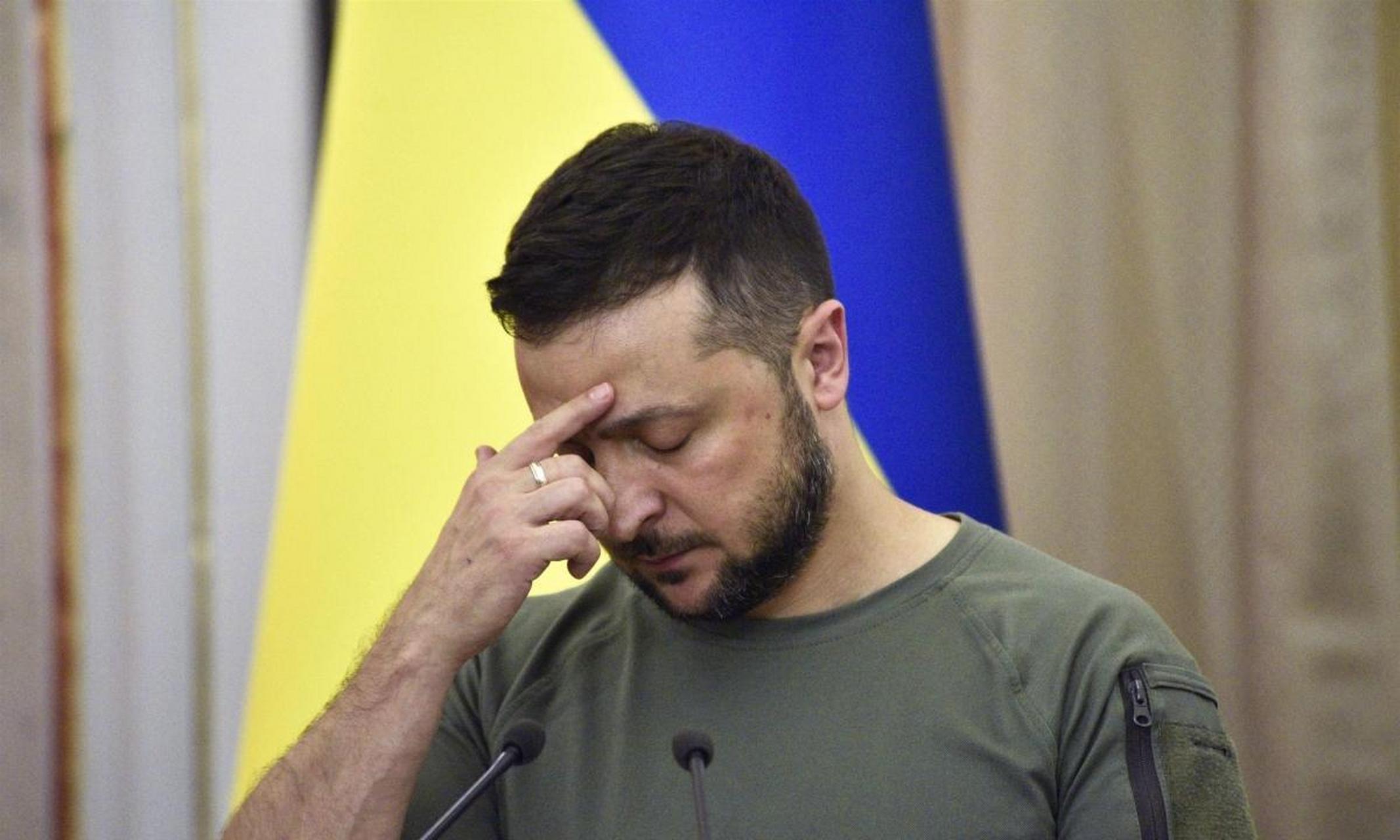 乌克兰总统泽连斯基最近终于公开承认了一个令人沮丧的事实:乌克兰一