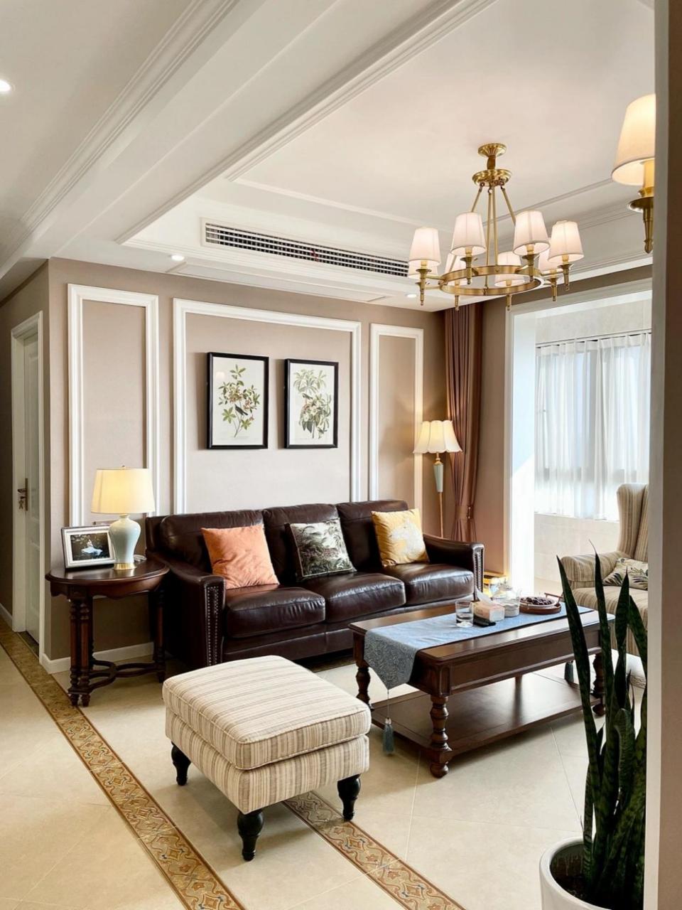 美式吊顶真的有点好看 我家的吊顶是简美式风格的吊顶,如果不是有中央