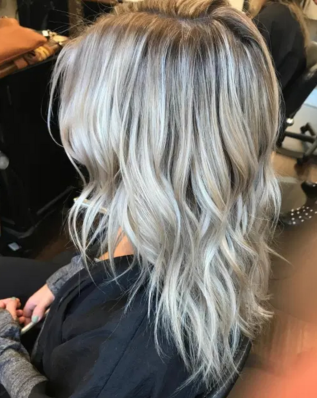 w沙宣美发学校,美发学校,我有激情与梦想,世界总要自己闯.