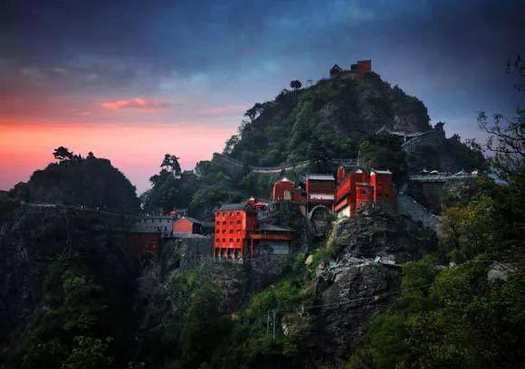 宝藏邯郸#古武当山:古武当山景区位于邯郸市西北70公里处武安市活水