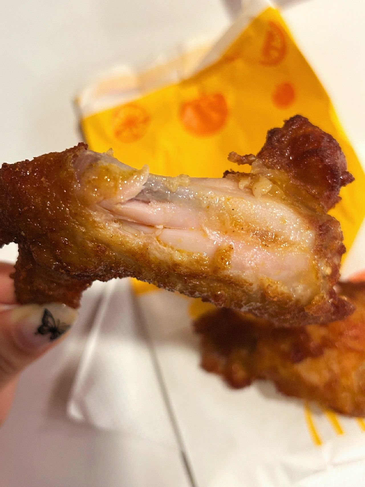 这一刻对麦当劳新品烤翅的爱达到.@小王爱流浪的动态