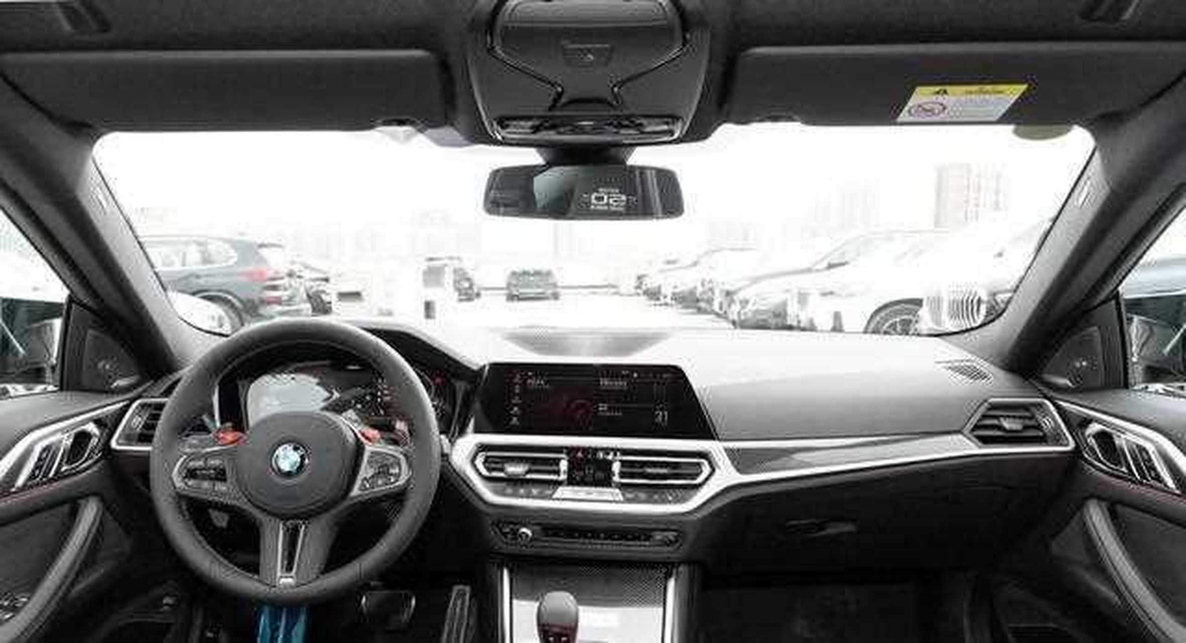 宝马m gmbh(简称"m品牌")在已过去的2022年举行了50周年纪念活动.