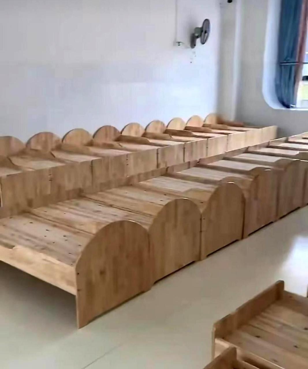 设计者是如何想出这样独特的幼儿园小床的呢?