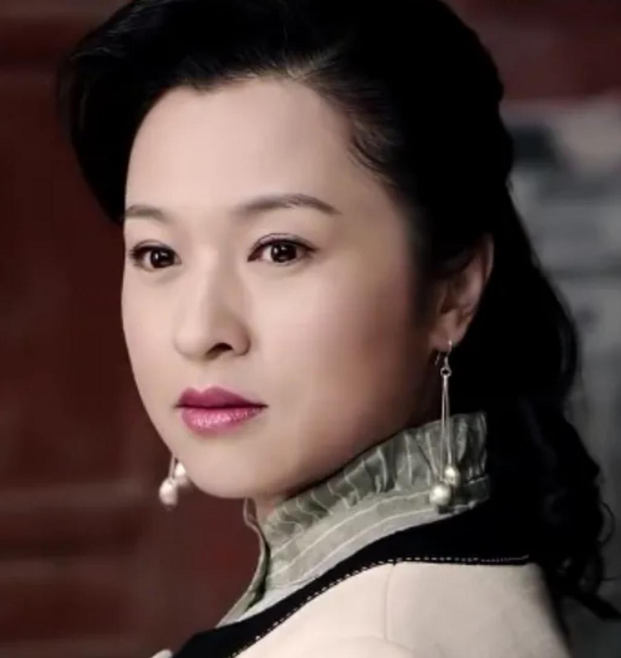 扮演者魏小军,1978年3月14日出生于黑龙江省哈尔滨市,中国内地女演员