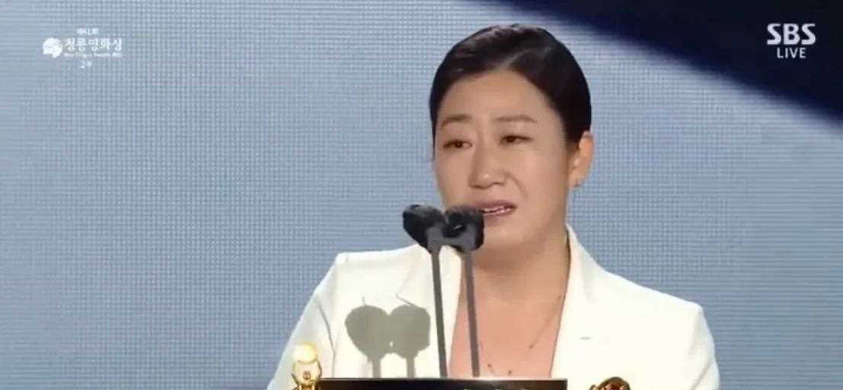 双门洞最好最完美的豹子女士,第一次入围青龙奖最佳女主角,就一举拿下