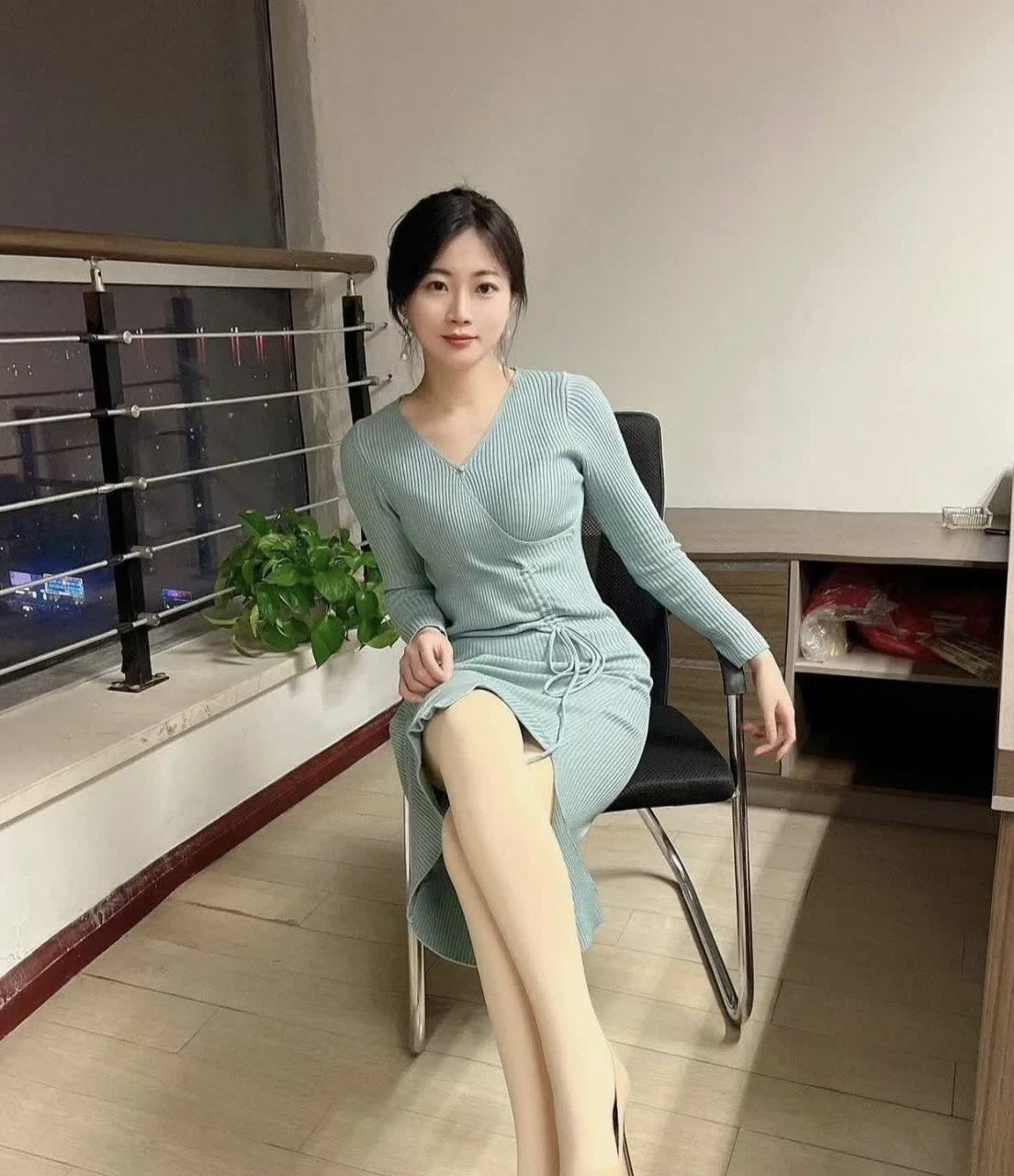 30岁女生照片普通图片