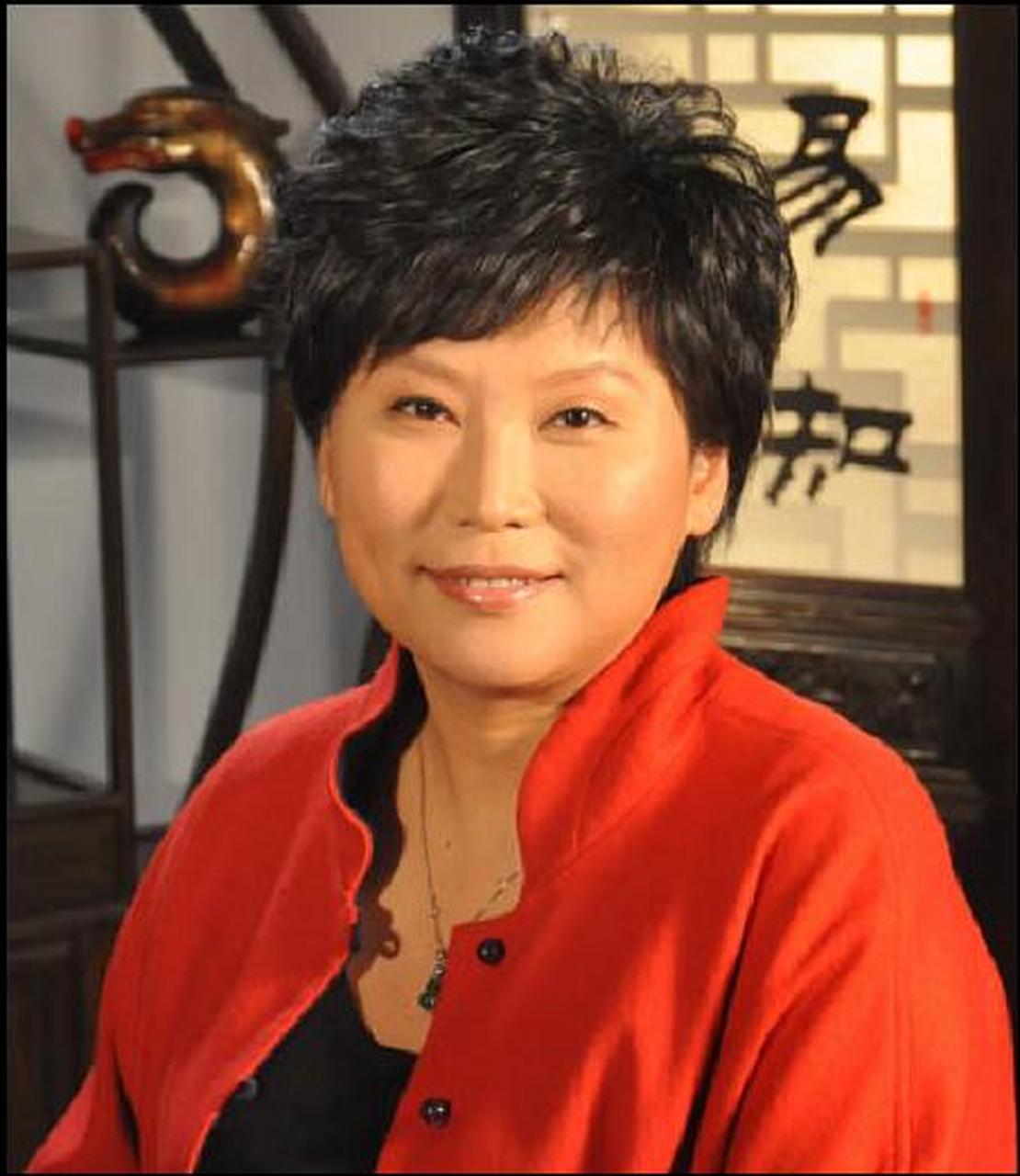 在一次讲座中,有位叫曲黎敏的大学教授说:"婚姻是违反人性的,人身体95