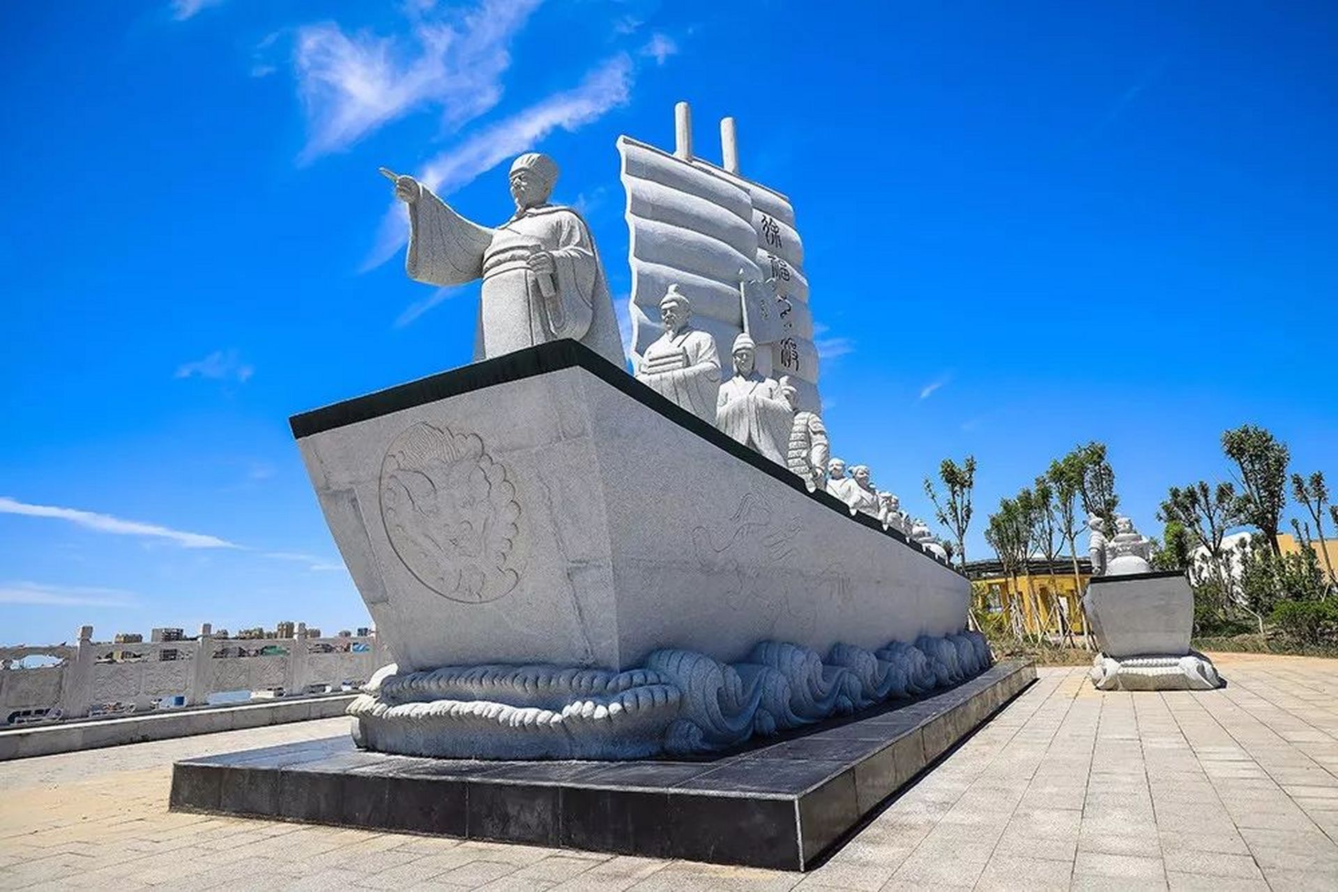 位于渤海湾畔的沧海文化风景区,是一颗璀璨的明珠,点缀着古老沧海之