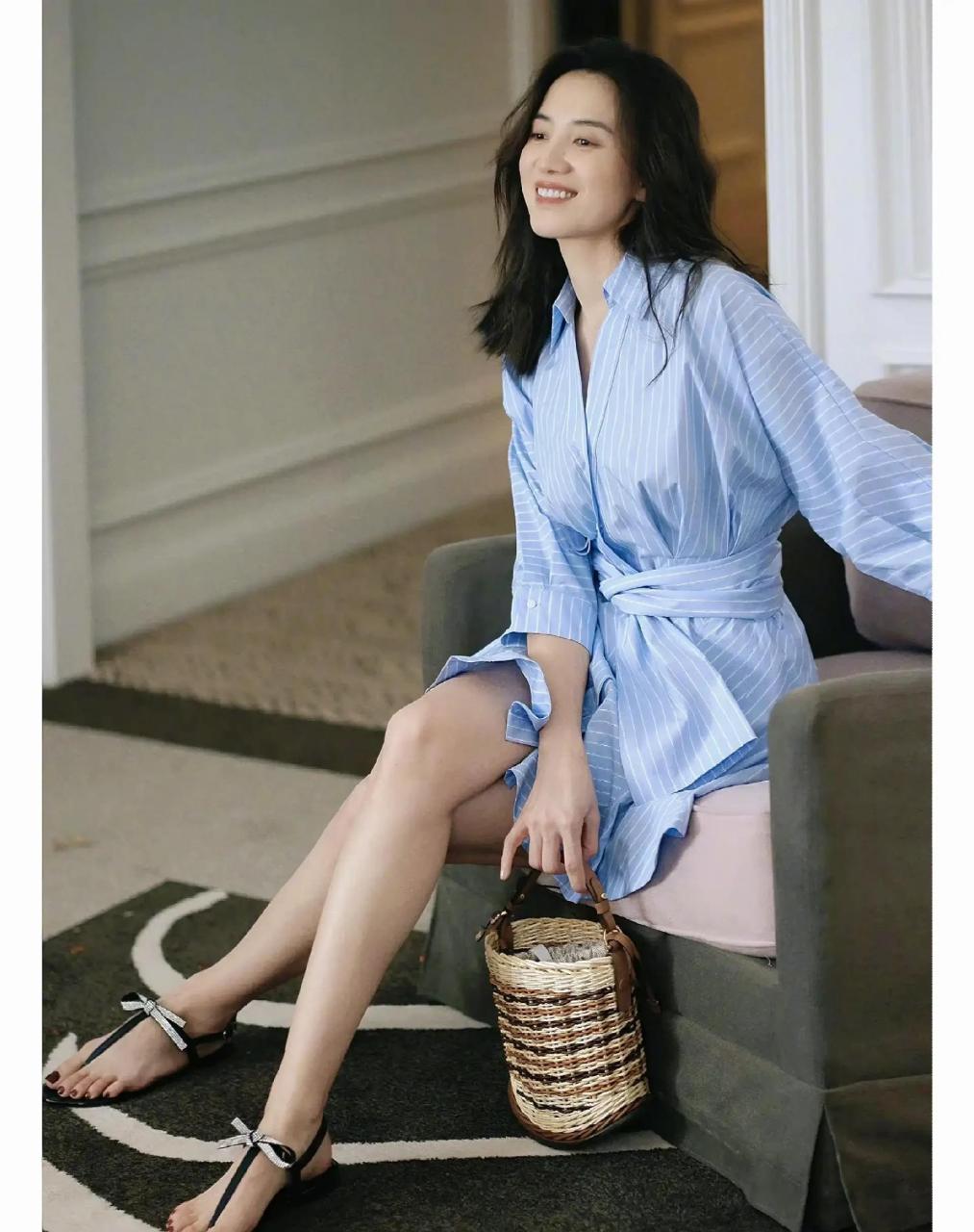 宋佳,美人有美足