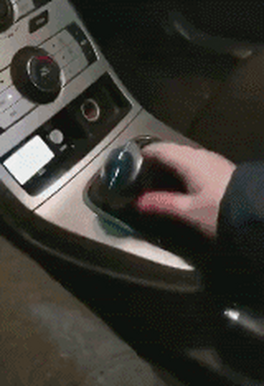 搞笑gif:第二张图哎,挂挡的怎么成这样了呢