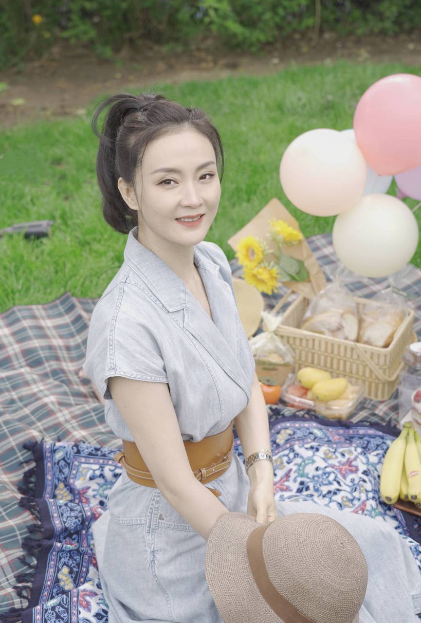 著名演员"晴格格"王艳
