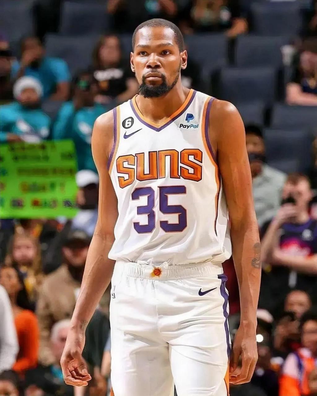 有一说一,凯文-杜兰特来到太阳队之后,最不开心的球员应该是以下这三