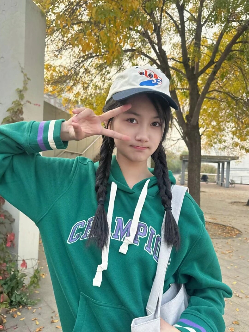 张籽沐和纪姿含,这两个小萝莉的名字在云养娃的朋友们中肯定不会