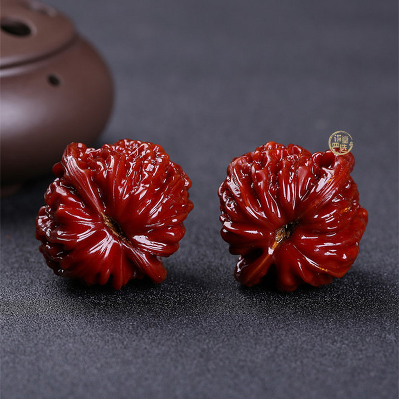 什么是文玩核桃玉化?