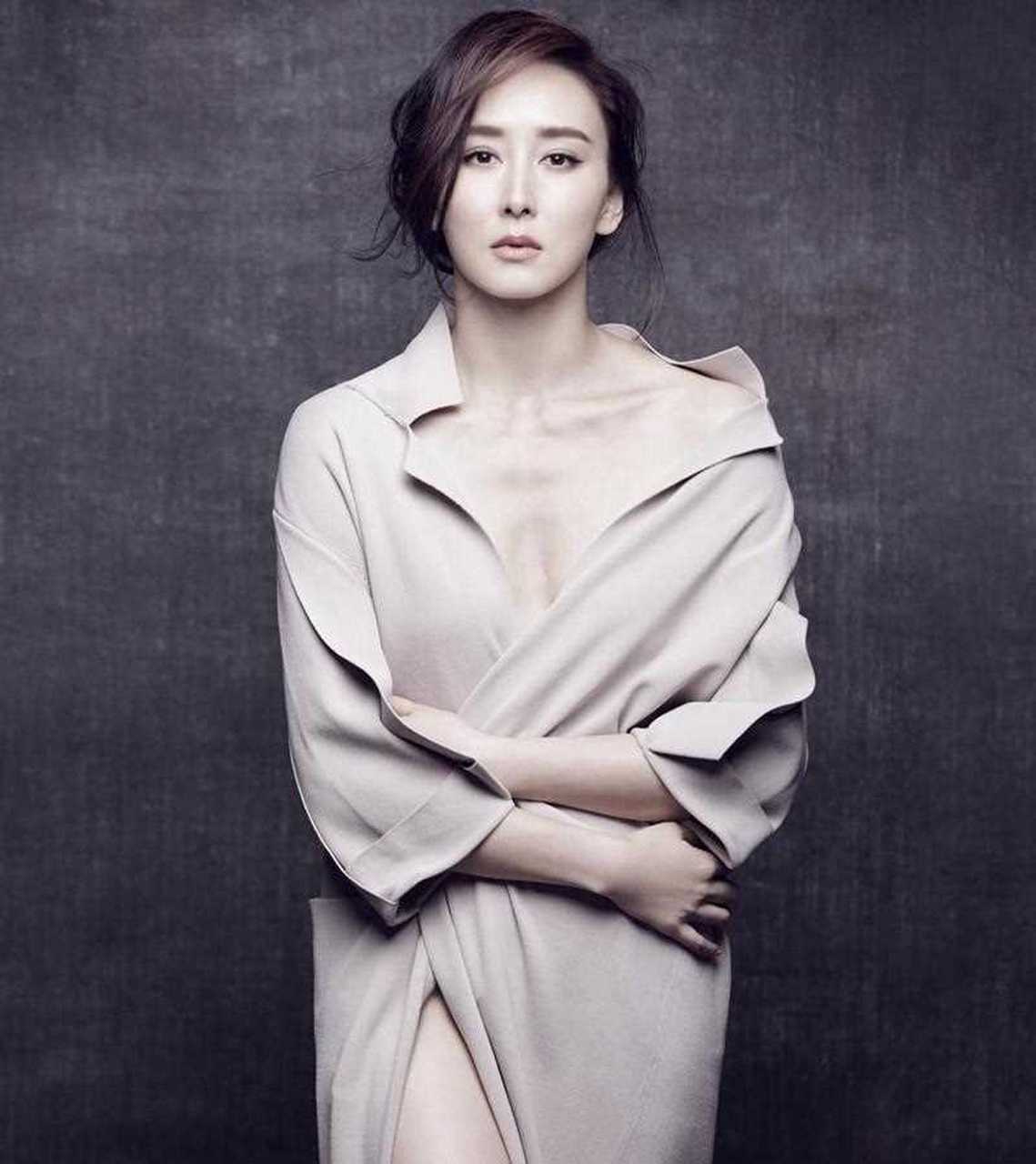 胡静时尚高清写真