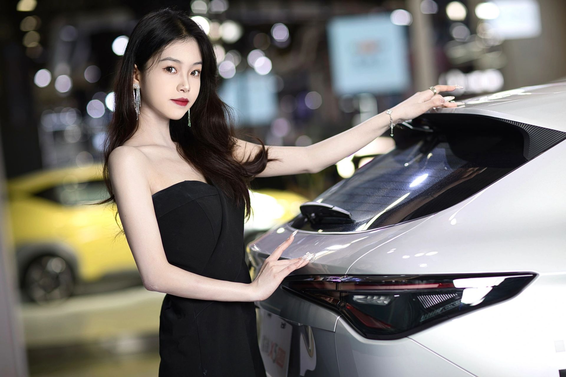 2023厦门车展最后一天啦 一年又一年      #车展# #车模# #厦门车展