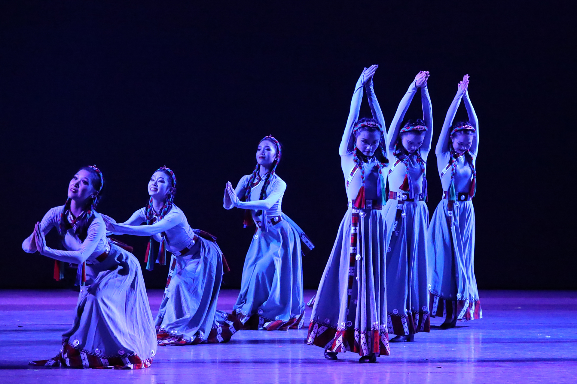 舞蹈:回归 第七部分 蒙古舞 表演者 贵州师范大学舞蹈系