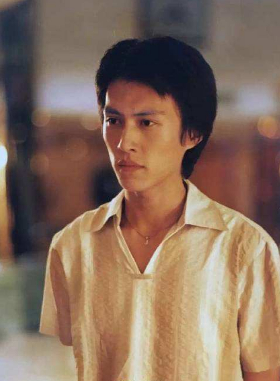 他年轻时是路人甲,现在是中年妇女的梦中情人,男演员里只有他变胖后更