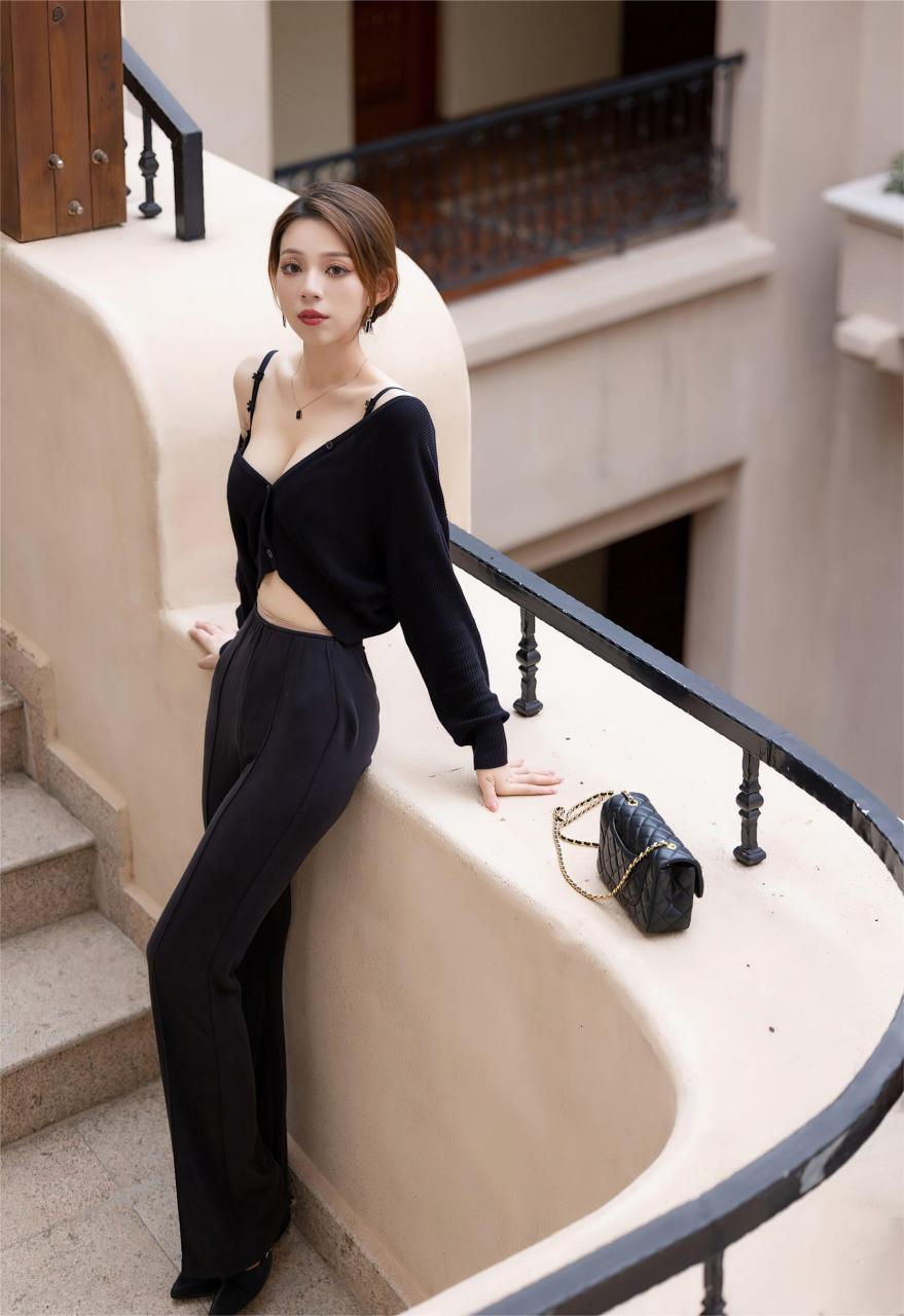 粉丝福利:言沫性感高清壁纸#时尚穿搭# #养眼美女