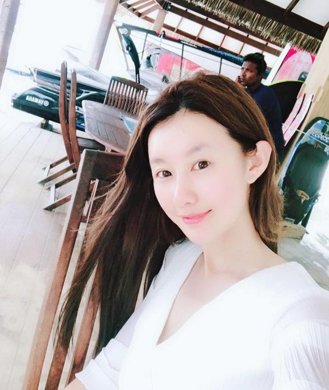 网友:王宝强的87年新女友冯清