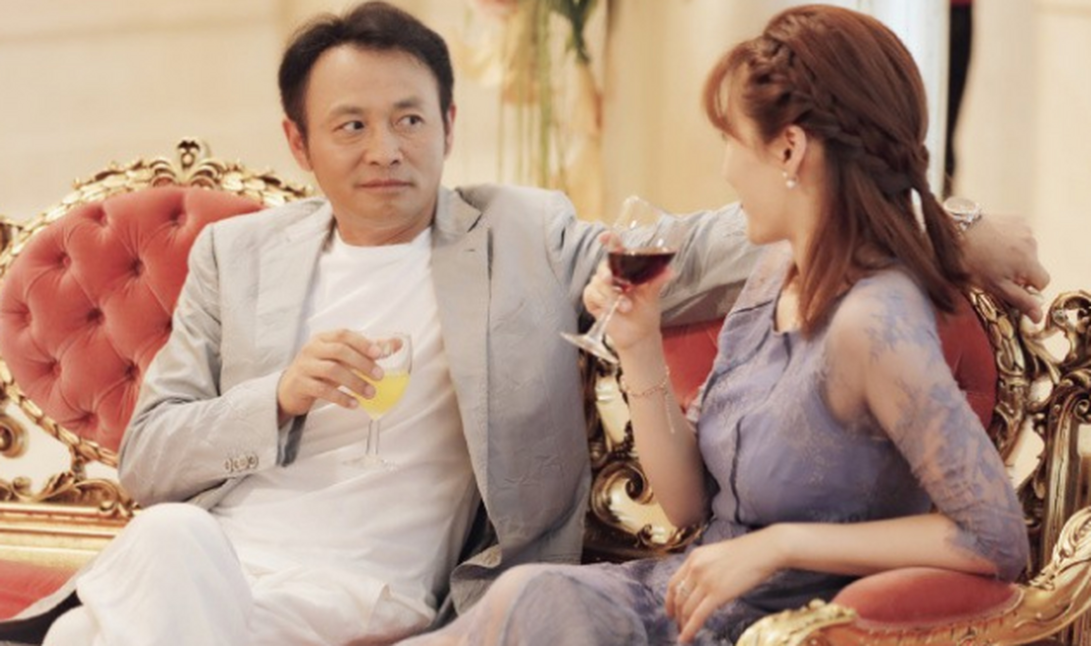 当年,丁志诚得知妻子生的是女儿之后,他瞬间崩溃:"怎么就不是儿子?