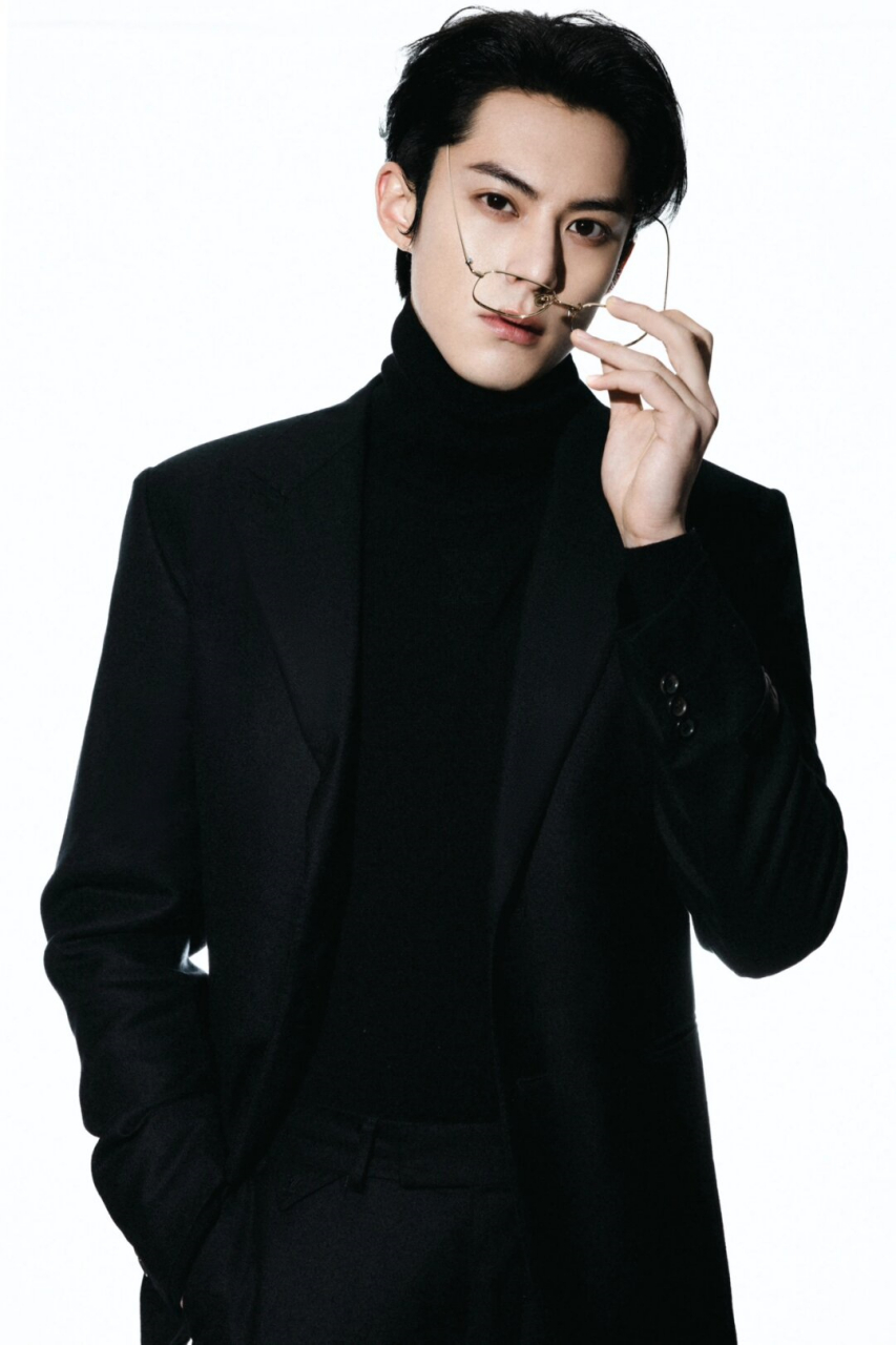 霸道总裁西装要迷倒谁?