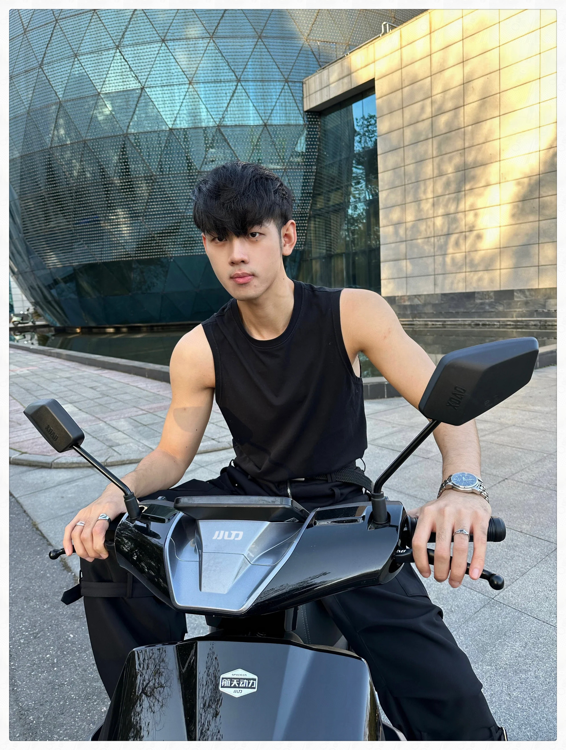 一起乘风破浪出游漫步是否愿意搭乘于我之座?