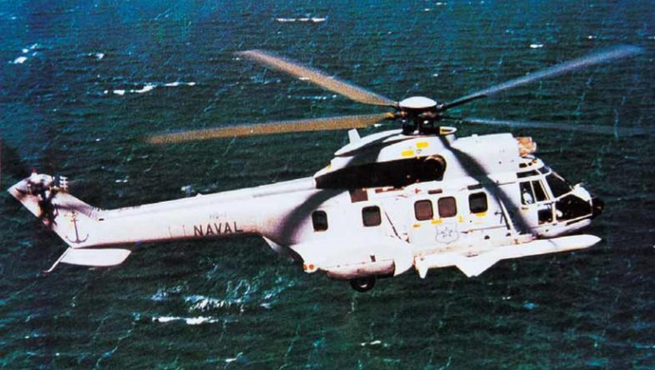as332/532超美洲豹/美洲狮直升机,机长187米,机高492米,旋翼直径15