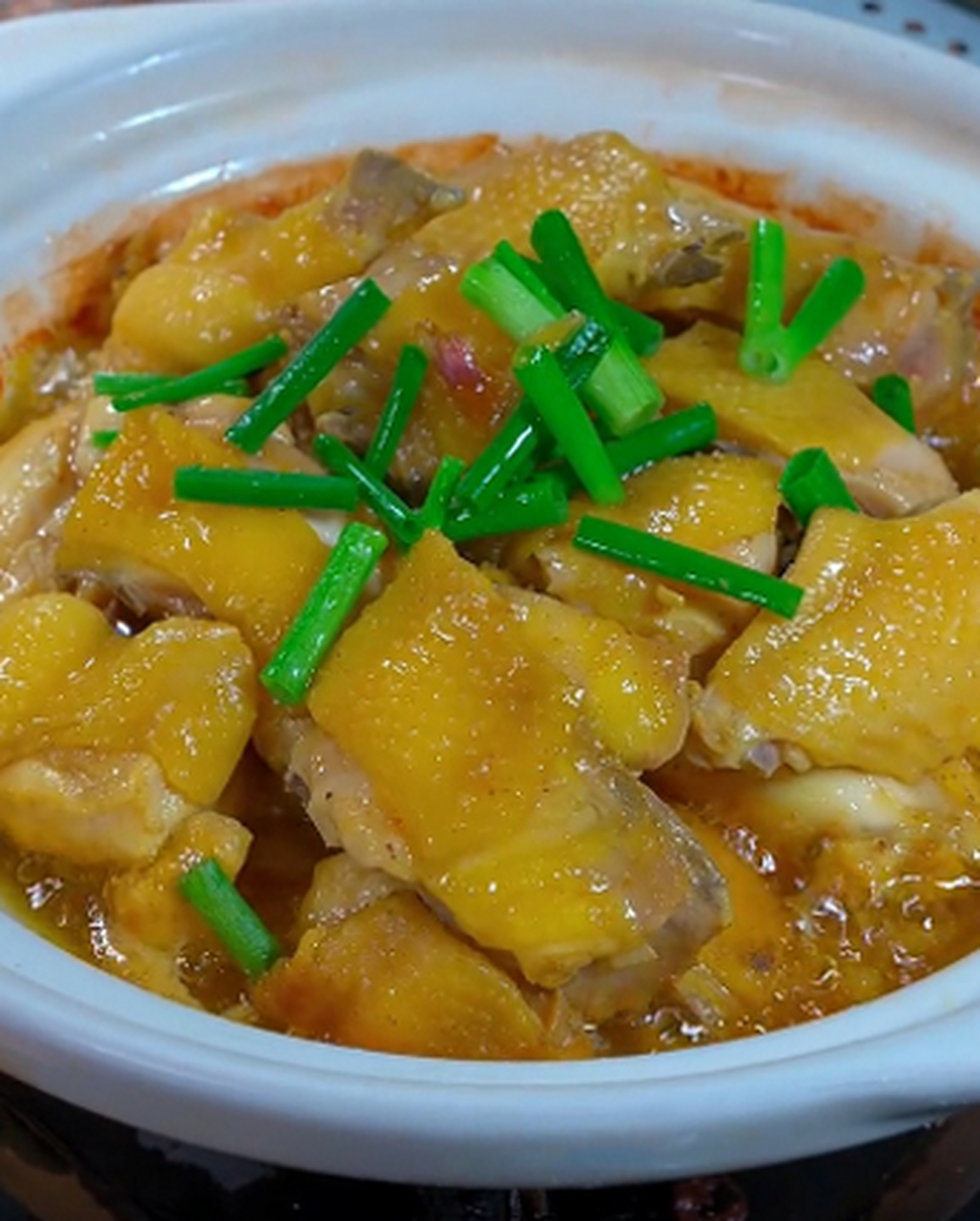 不加一滴水做出来的砂锅盐焗鸡,咸香味美,真的太好吃了#盐焗鸡