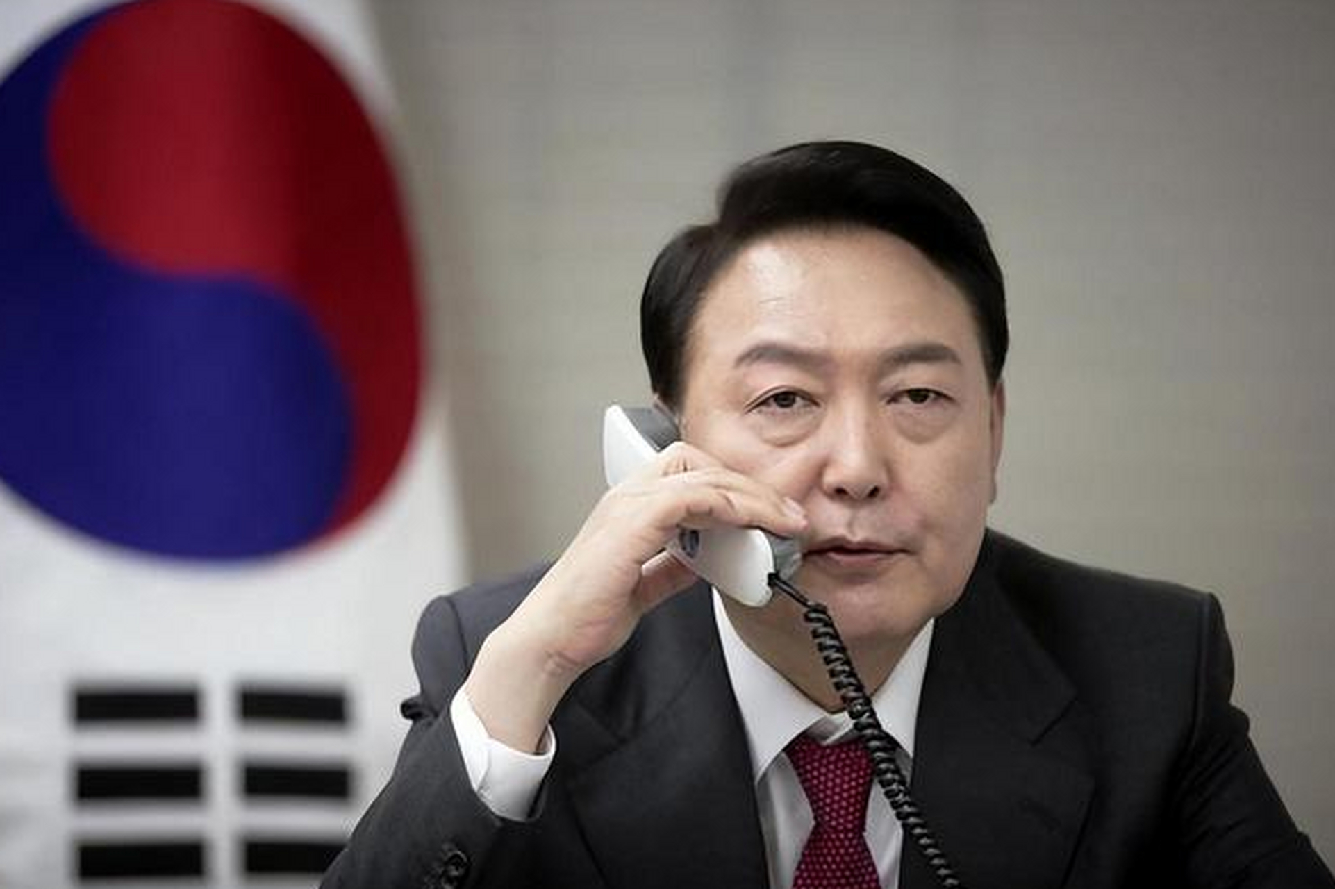 韩国出口连跌 8 个月,对中美欧出口全部下滑,芯片出口大跌 36.